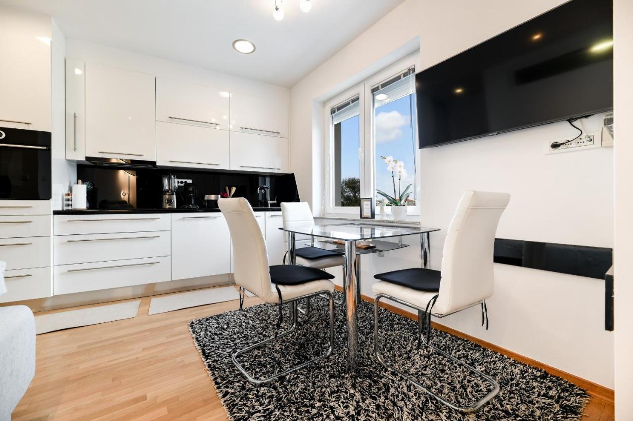 Lauris Luxury Apartment Zadar Bagian luar foto