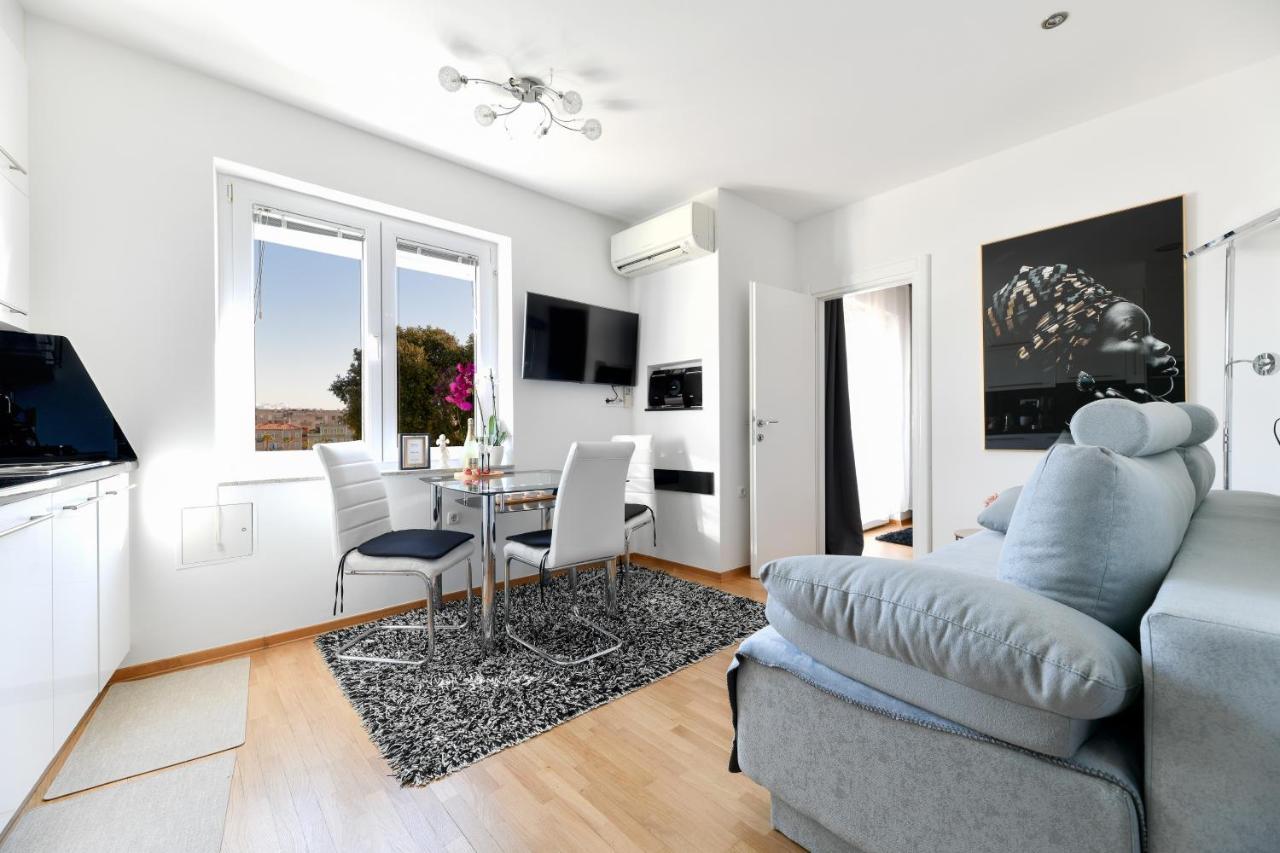 Lauris Luxury Apartment Zadar Bagian luar foto