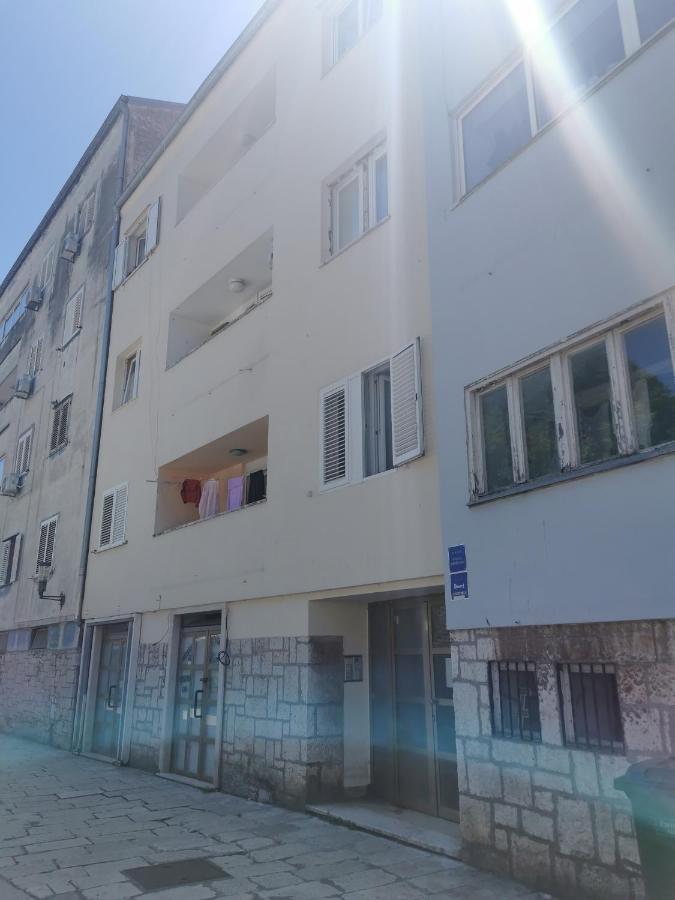 Lauris Luxury Apartment Zadar Bagian luar foto