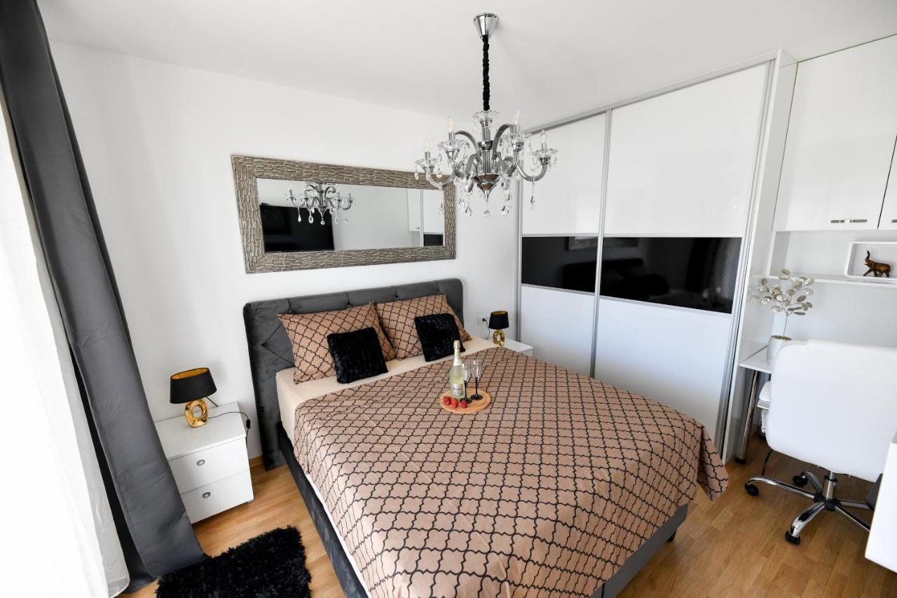 Lauris Luxury Apartment Zadar Bagian luar foto